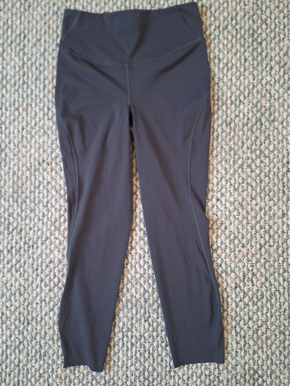 Lululemon Base Pace High Rise 23" Cropped Leggings Size 6 Graphite Grey Nulux - Picture 5 of 13
